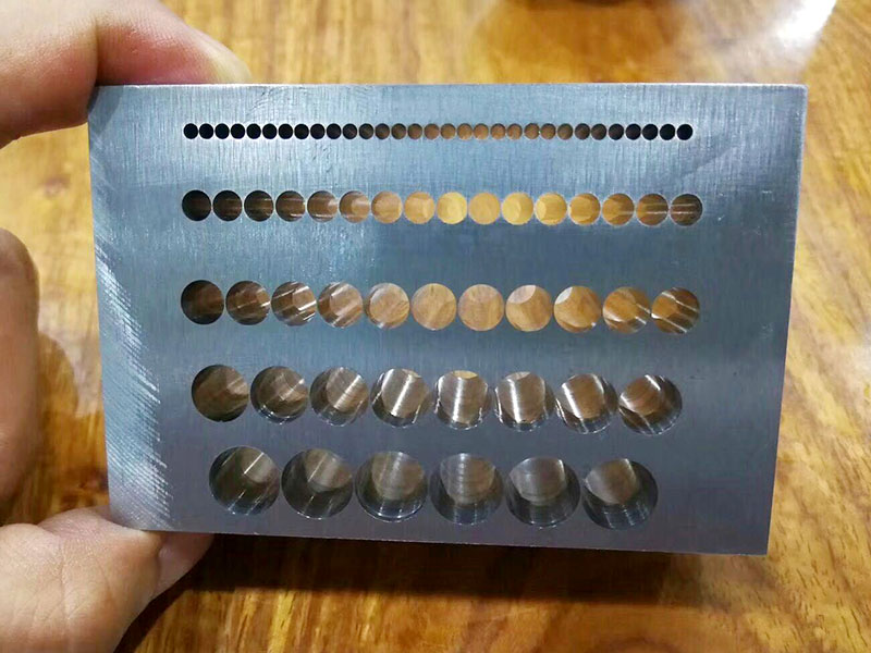 模具鉆深孔y軸坐標(biāo)有沒(méi)有負(fù)的？